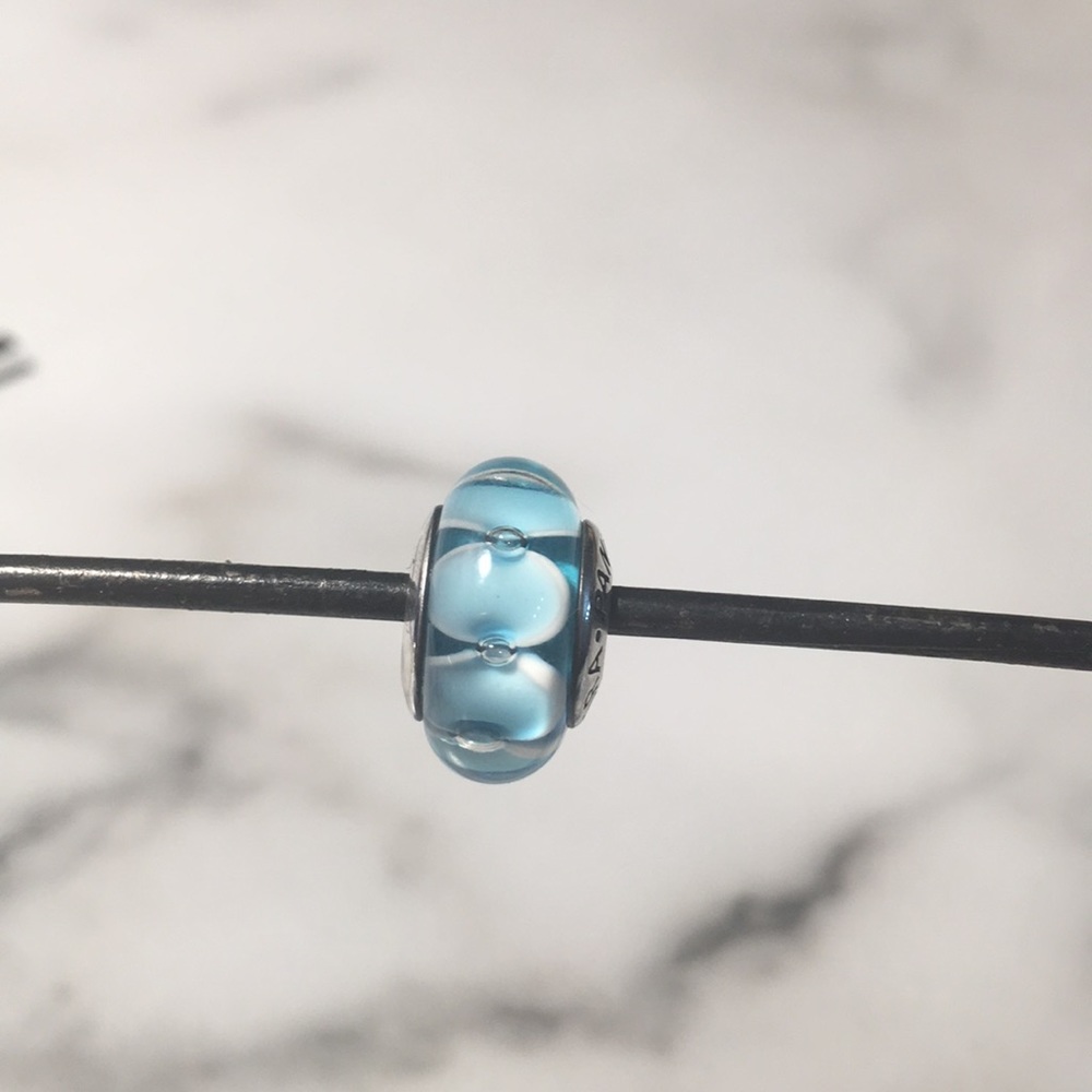 Authentic Pandora charm - Picture 2 of 4